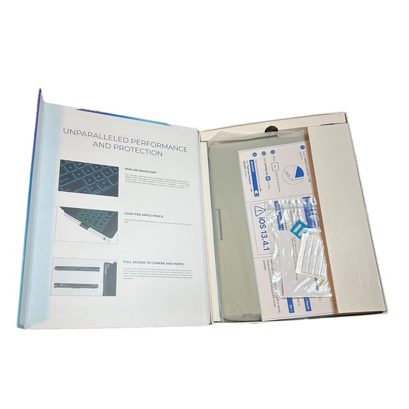 TYPECASE Flexbook 7-in1 Keyboard Case - Picture 2 of 6